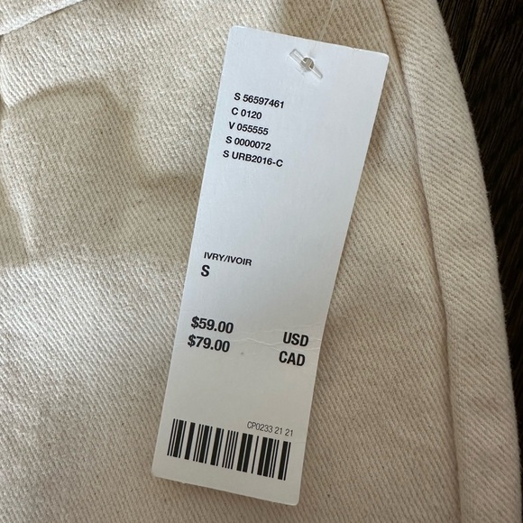 BDG (Urban Outfitters) cream button up cargo skirt. NWT, accepting offers - Picture 4 of 4